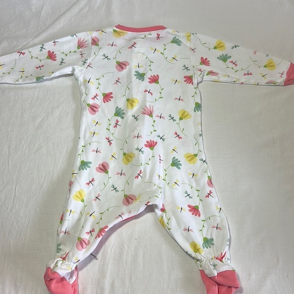 Tuffy - Charming White and Pink Onesie Sleeper w/ dragon fly design - Picture 3 of 4